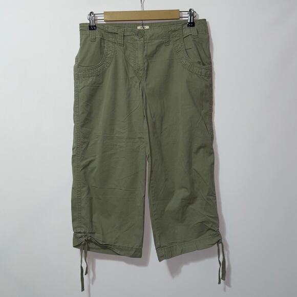 Izod Khaki green capri’s women’s size 6 - Picture 1 of 6
